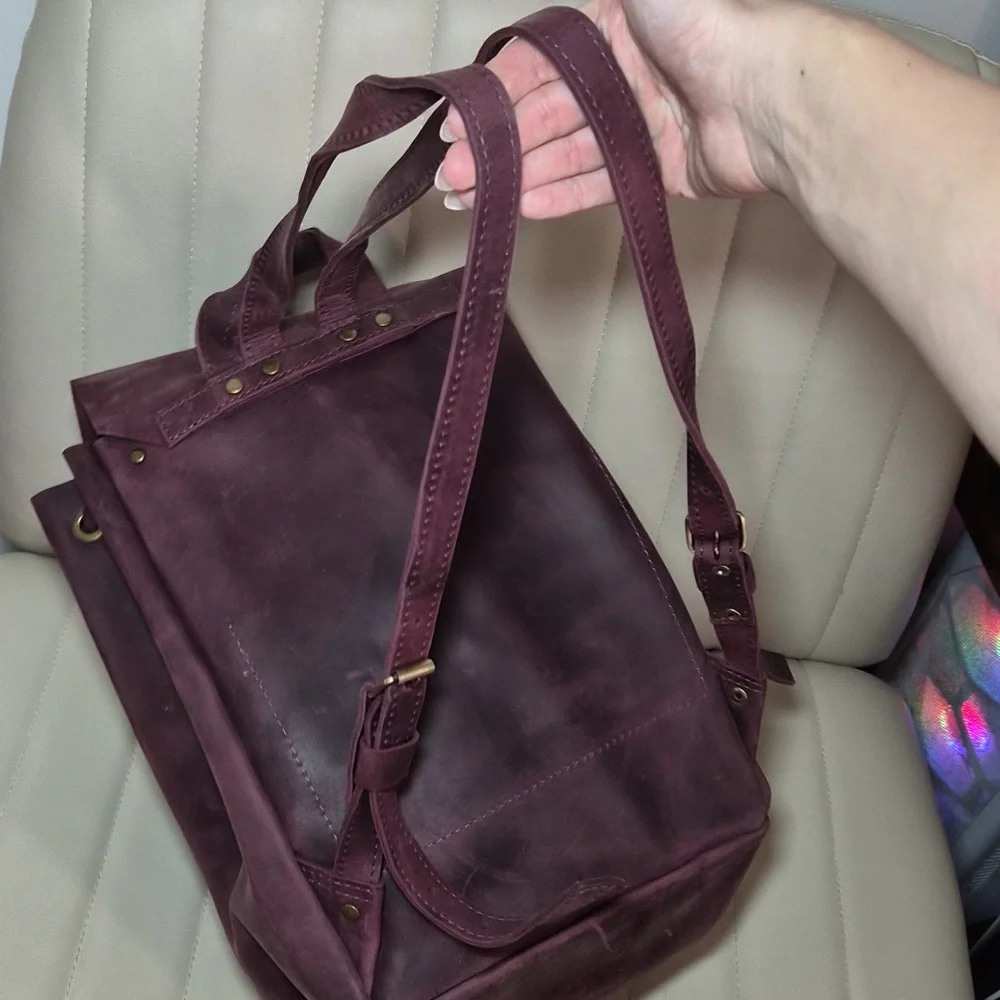 Leather Burgundy Backpack - Classic Minimalist Design Travel Vintage Gorpcore